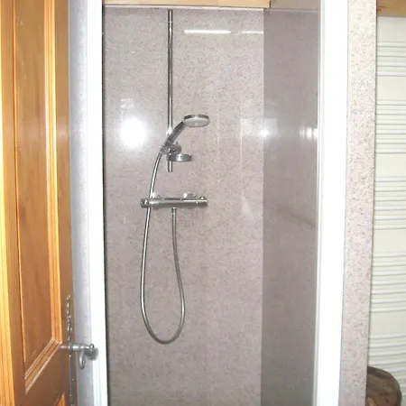 Confortable A Avec Jacuzzi 50 M² *